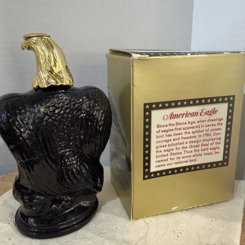 Avon American Eagle Decanter Black‎ Glass w/ Box 6 oz After Shave Bottle Vintage